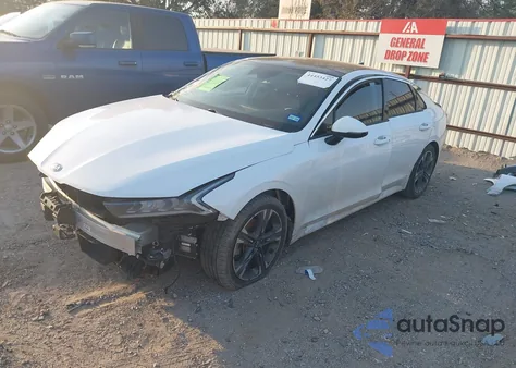 2021 Kia K5 Ex z USA, uszkodzony, nr VIN 5XXG34J23MG031373